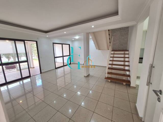 Casa alto padrão para Locação em Santana de Parnaíba - 2