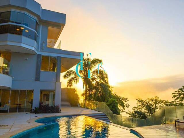Casa alto padrão para Venda em Ubatuba - 2