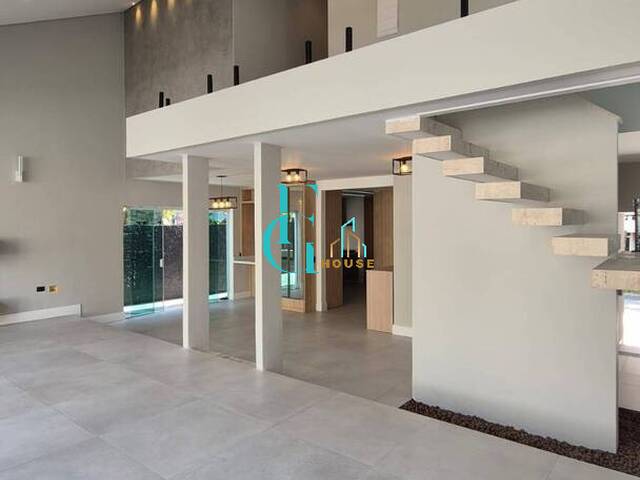 #399 - Casa para Venda em Santana de Parnaíba - SP - 2