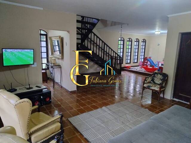 Casa para Venda em Embu-Guaçu - 5