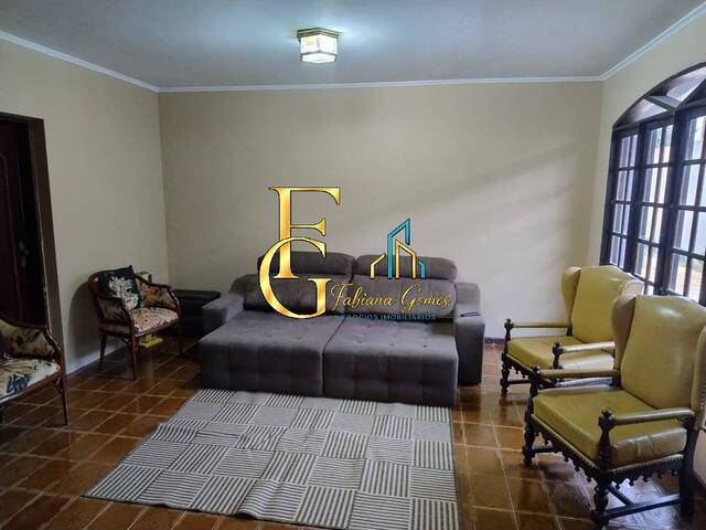 Casa para Venda em Embu-Guaçu - 4