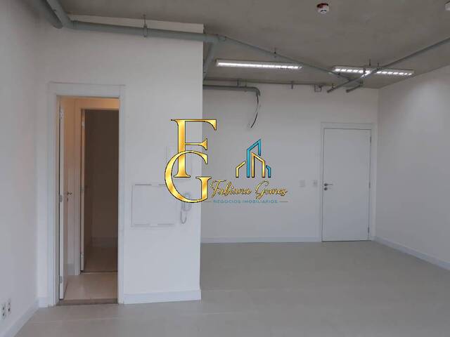 Sala para Venda em Barueri - 3