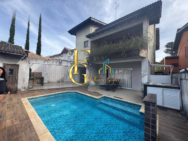 Casa para Venda em Santana de Parnaíba - 3