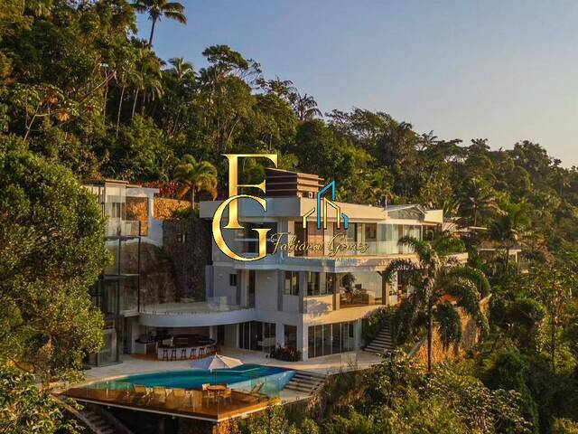 #329 - Casa para Venda em Ubatuba - SP