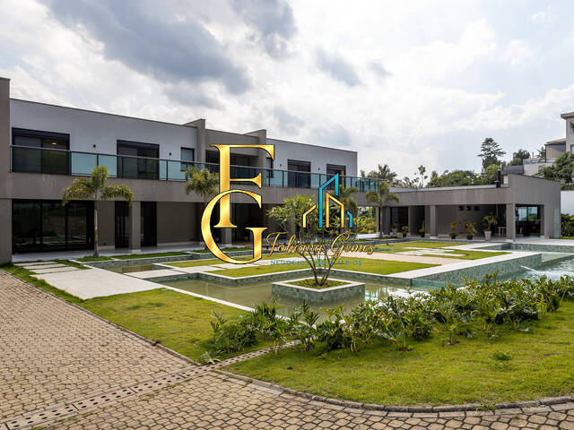 #114T - Casa alto padrão para Venda em Barueri - SP