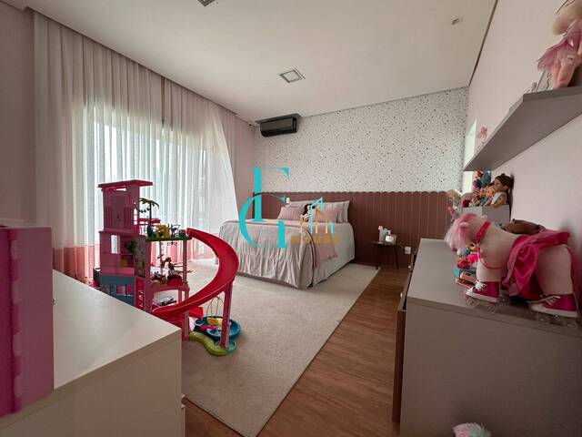 Casa para Venda em Santana de Parnaíba - 5