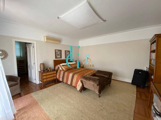 Casa para Venda em Santana de Parnaíba - 5