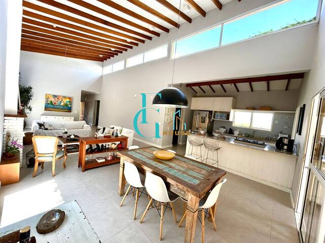 #410 - Casa para Locação em Cotia - SP