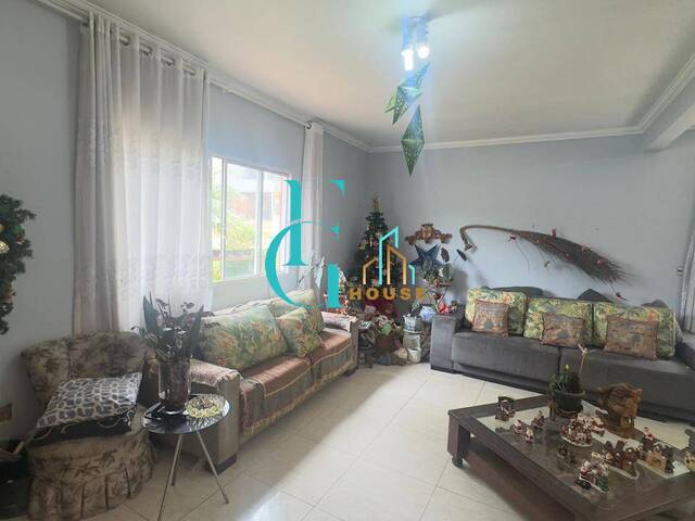 Casa para Venda em Santana de Parnaíba - 4