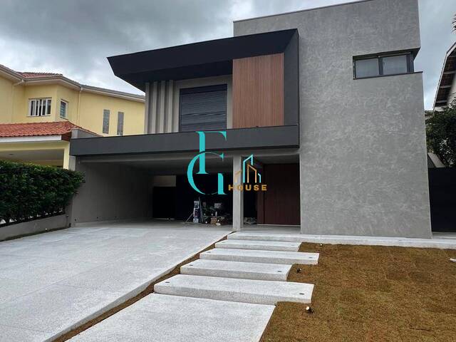 #606 - Casa para Venda em Santana de Parnaíba - SP