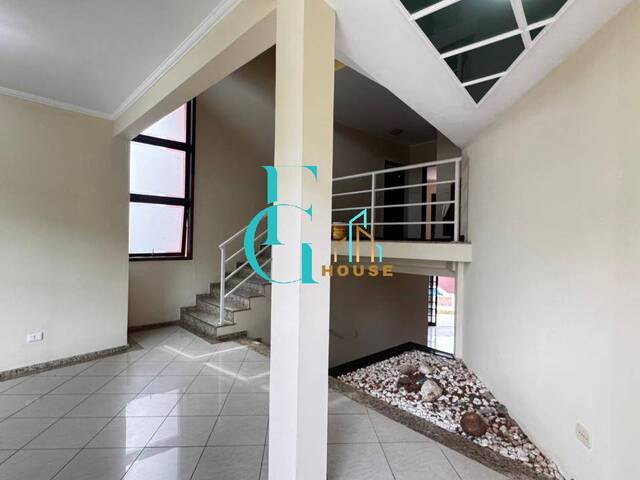 Casa para Locação em Santana de Parnaíba - 5