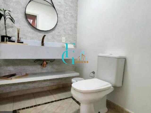 Casa para Venda em Santana de Parnaíba - 4