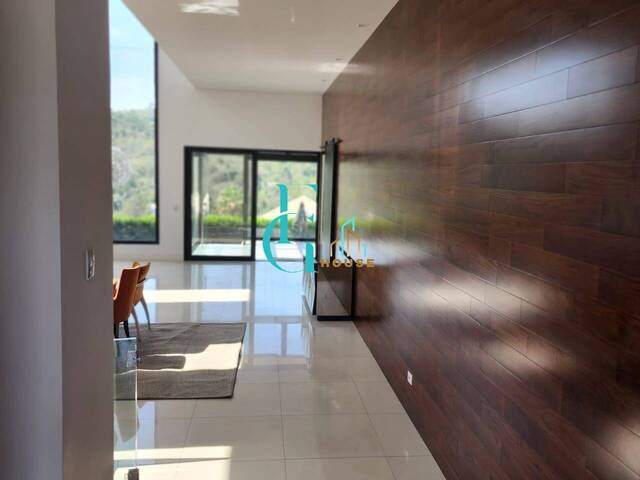 #648 - Casa para Venda em Santana de Parnaíba - SP - 3