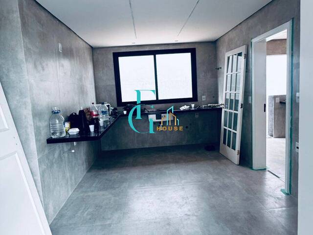 Casa para Venda em Santana de Parnaíba - 4