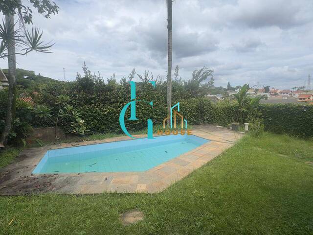 #672 - Casa para Venda em Santana de Parnaíba - SP