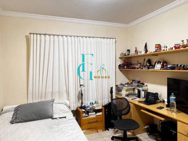 Casa para Venda em Santana de Parnaíba - 5
