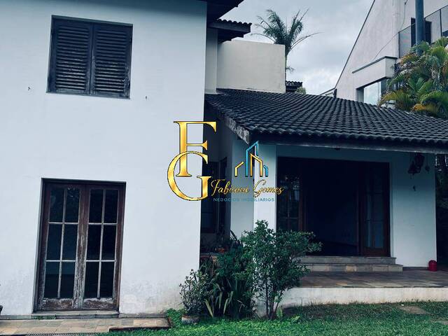 #679 - Casa para Venda em Santana de Parnaíba - SP