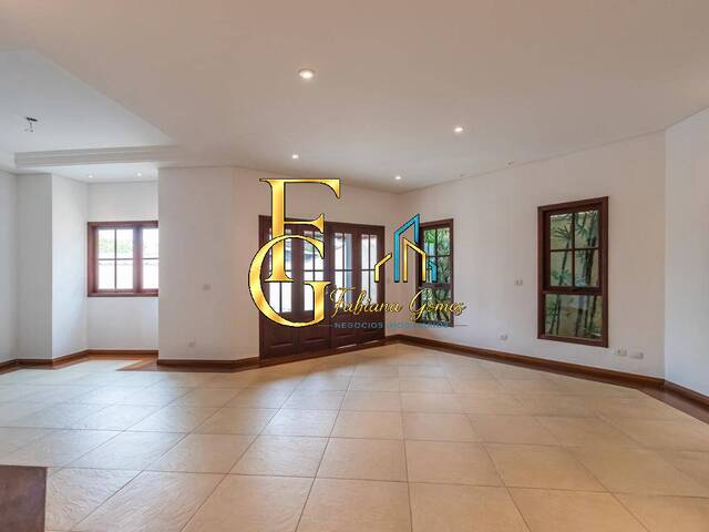 Casa para Venda em Santana de Parnaíba - 5