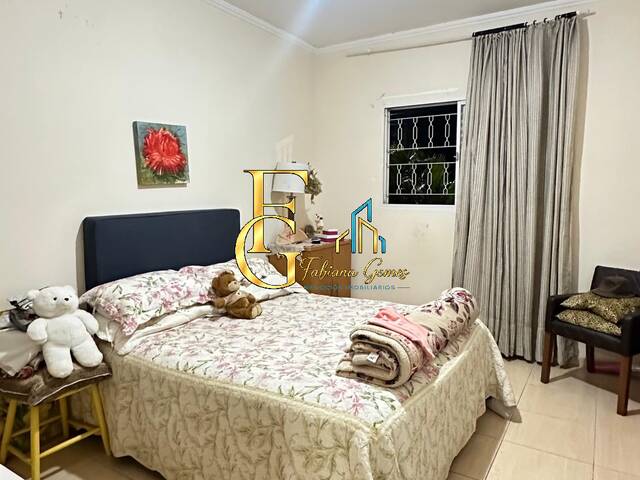Casa para Venda em Santana de Parnaíba - 5