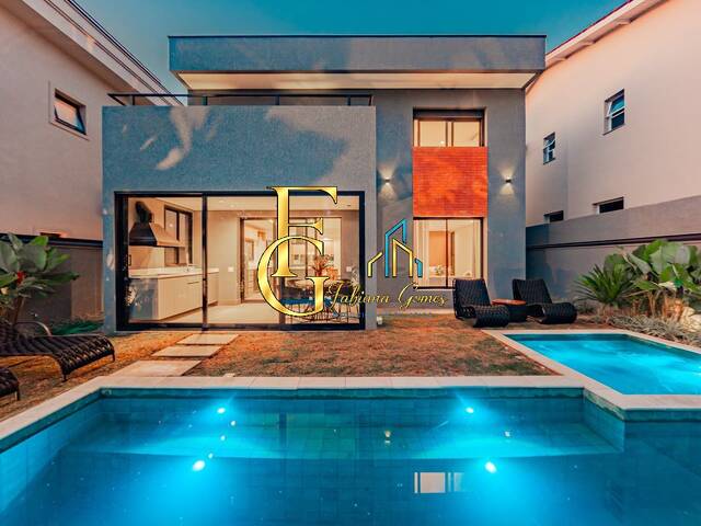 #748 - Casa para Venda em Santana de Parnaíba - SP - 3
