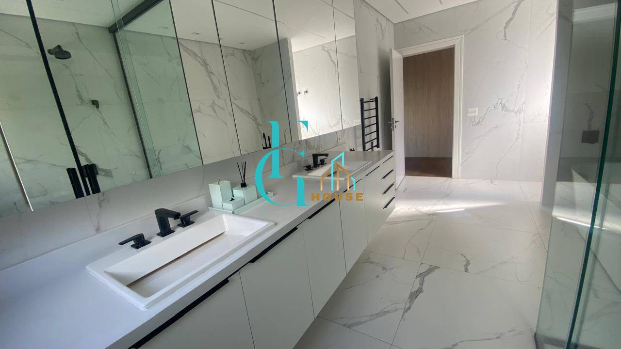 Casa, 4 quartos, 34000 m² - Foto 4