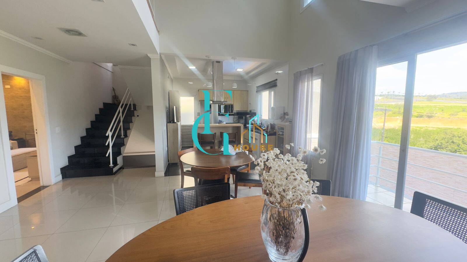 Casa, 3 quartos, 220 m² - Foto 11