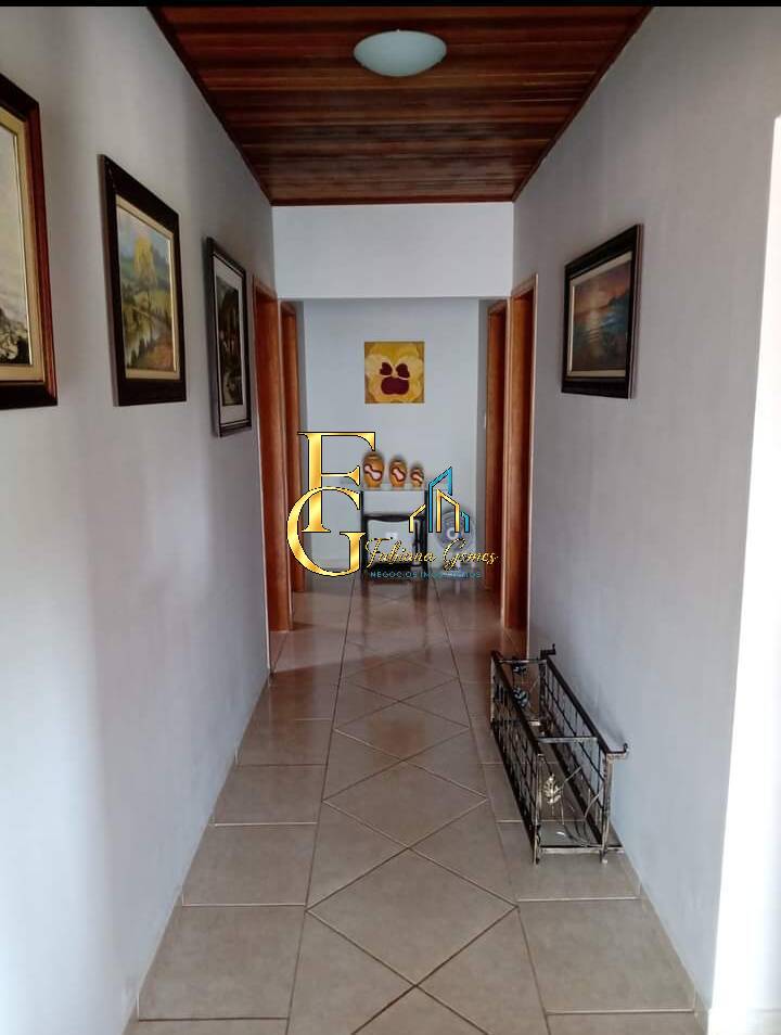 Vende-se Chácara Condomínio Vale do Coqueiro- Ibiúna