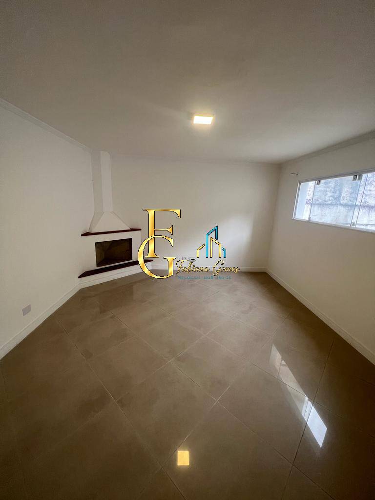 Casa, 3 quartos, 196 m² - Foto 1