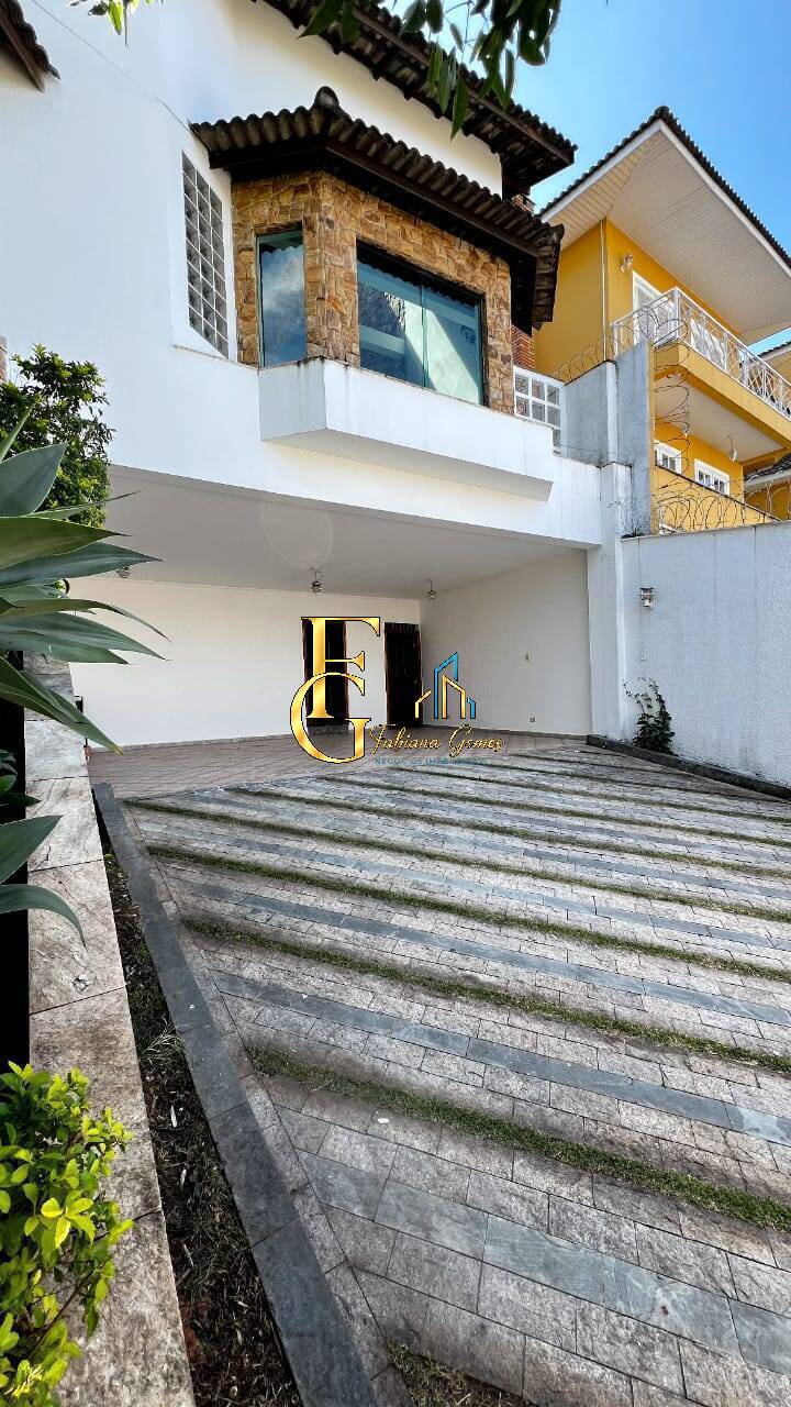 Casa, 4 quartos, 286 m² - Foto 4