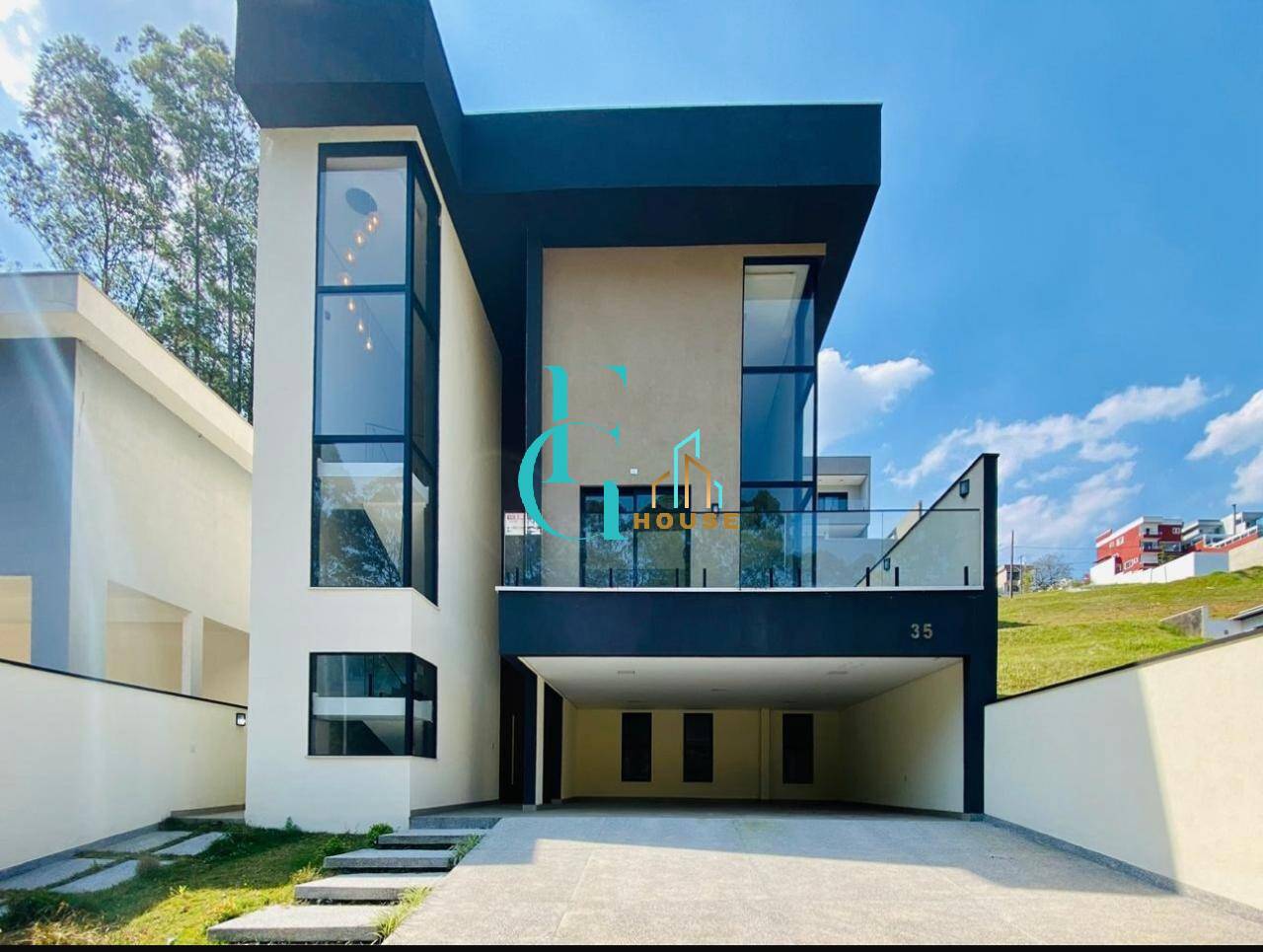 Casa de Alto Padrão à Venda – Aldeia da Serra, Santana de Parnaíba/SP