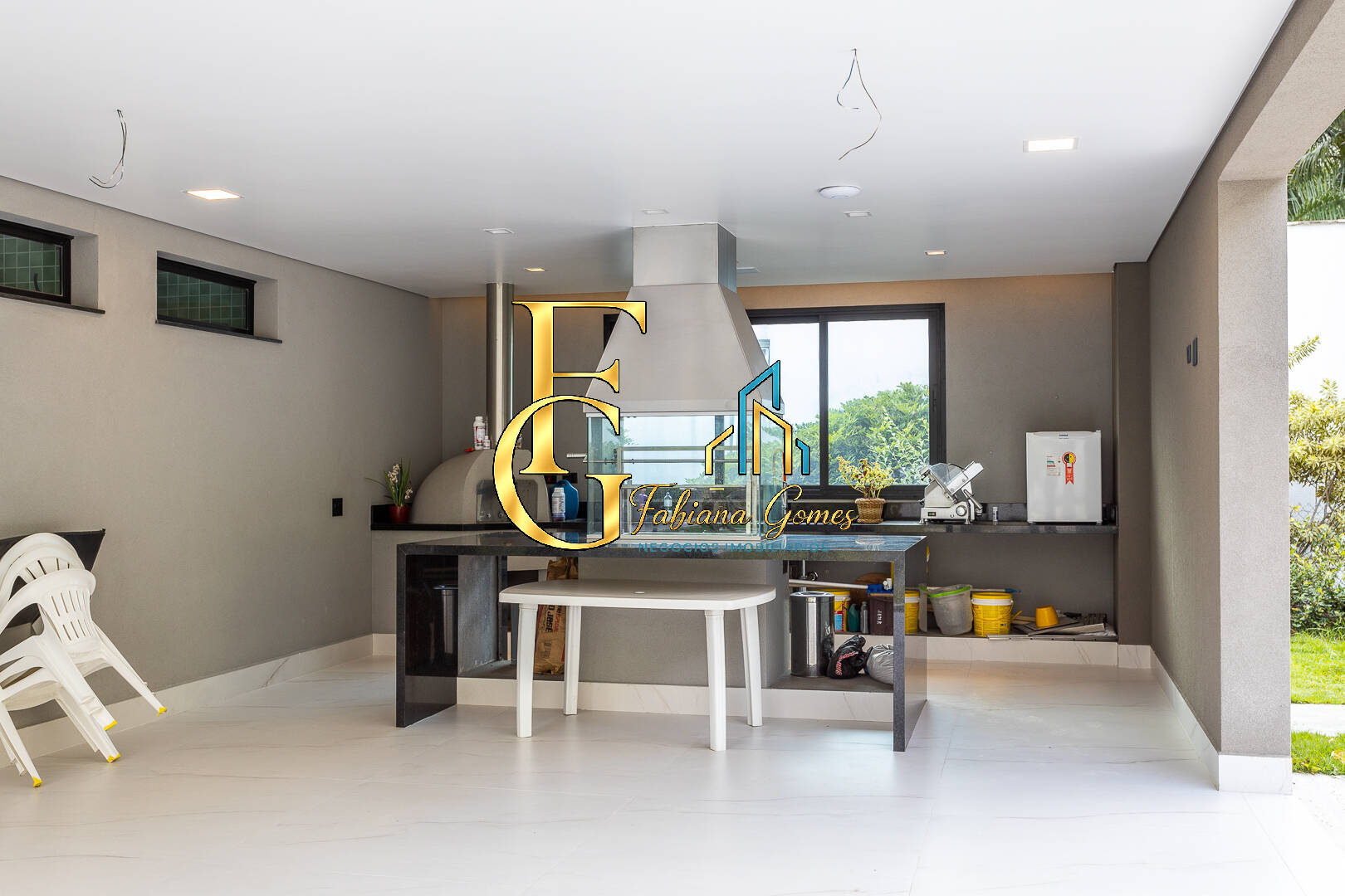 Casa, 4 quartos, 1305 m² - Foto 9