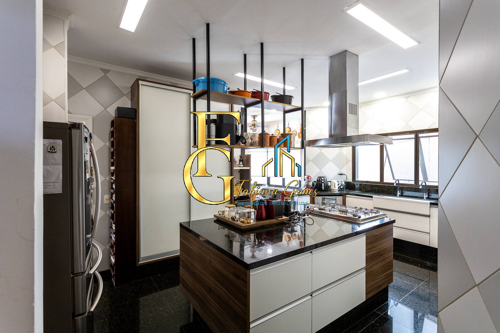 Casa, 3 quartos, 282 m² - Foto 47