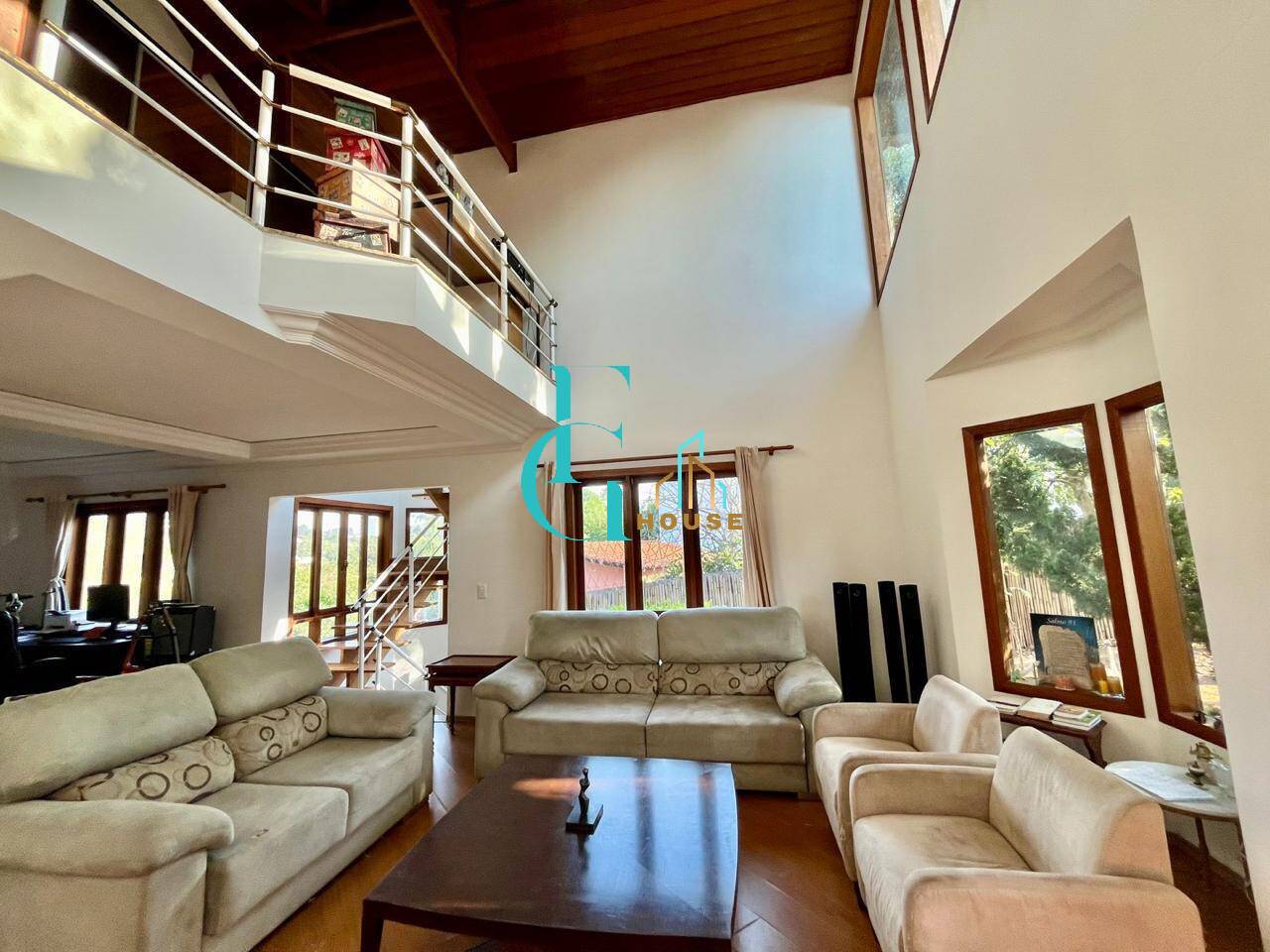 Casa, 4 quartos, 240 m² - Foto 13