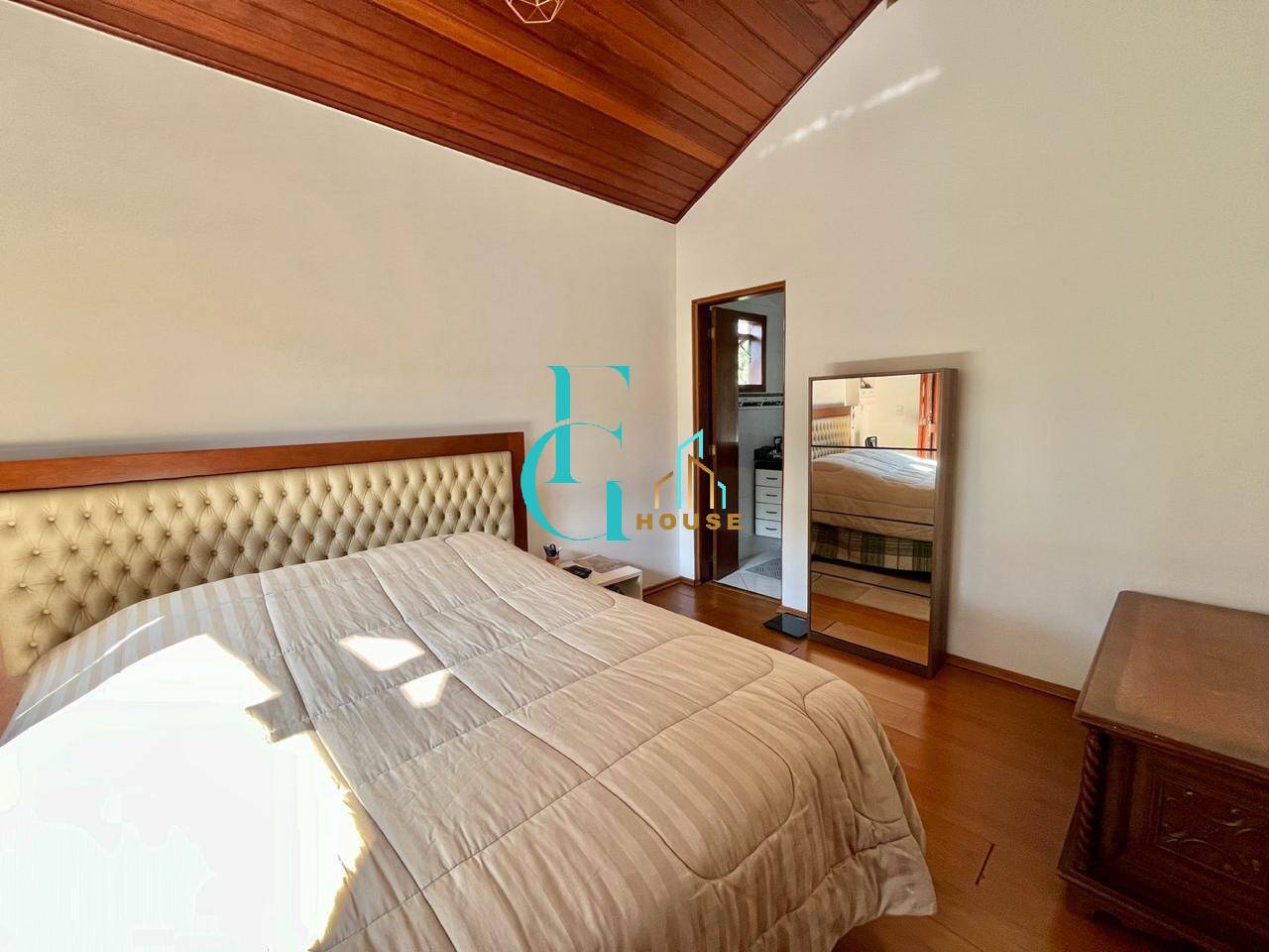 Casa, 4 quartos, 240 m² - Foto 40