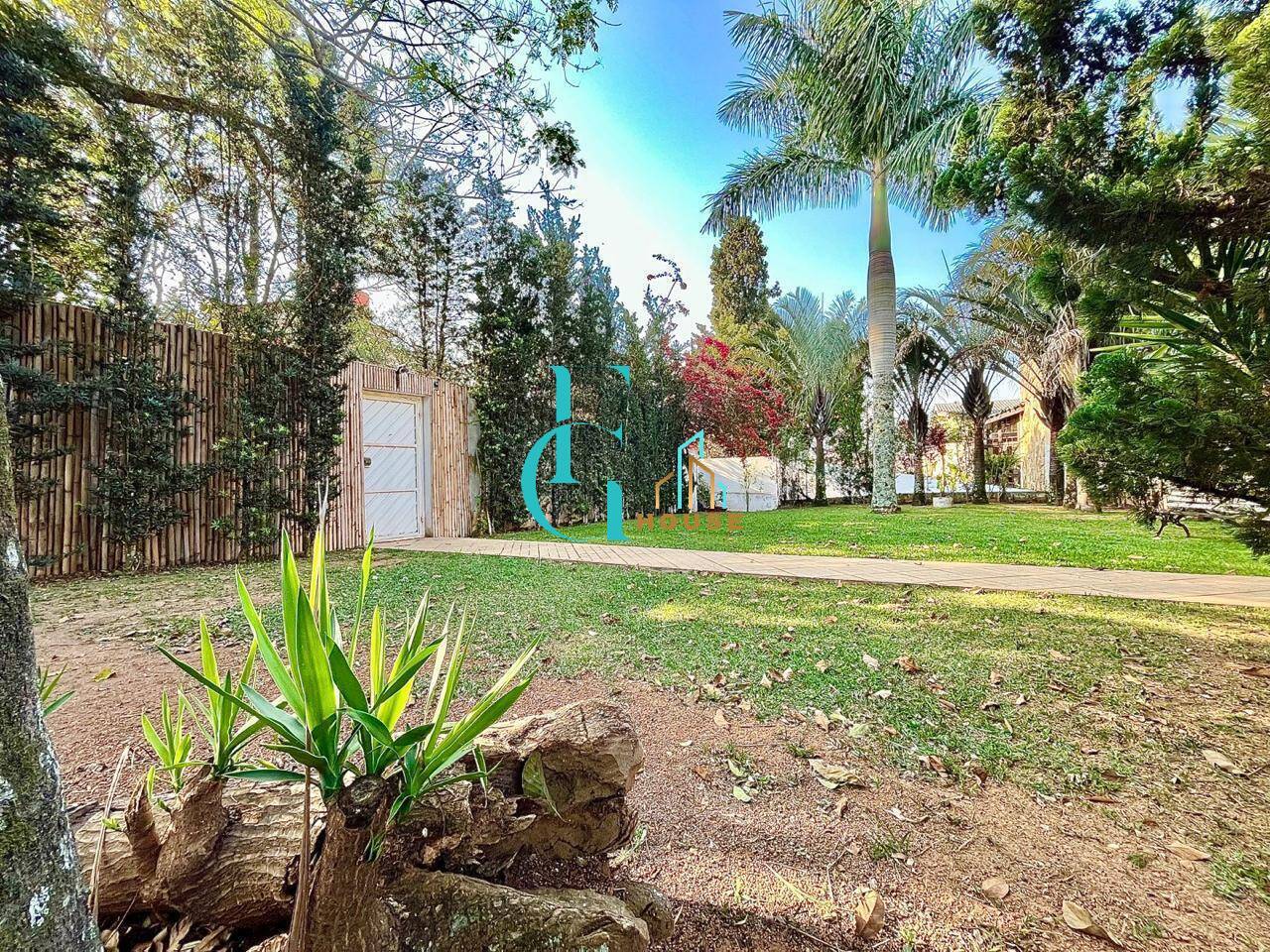 Casa, 4 quartos, 240 m² - Foto 46