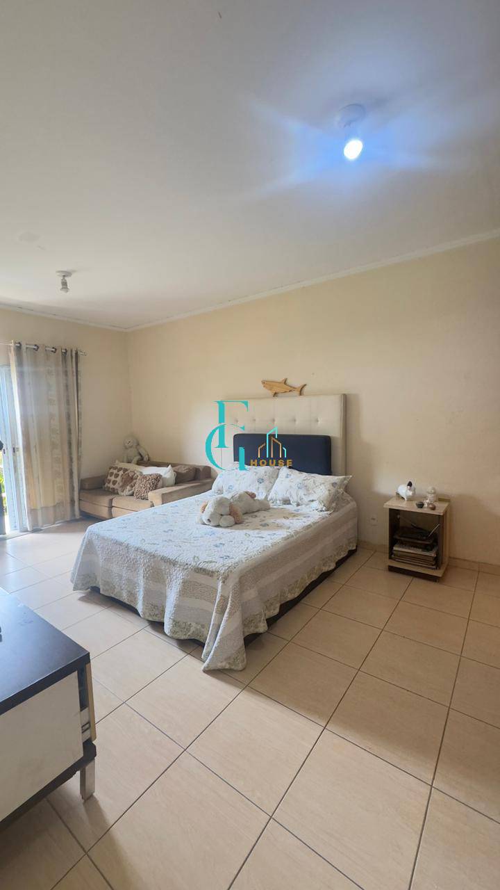 Casa, 4 quartos, 290 m² - Foto 2