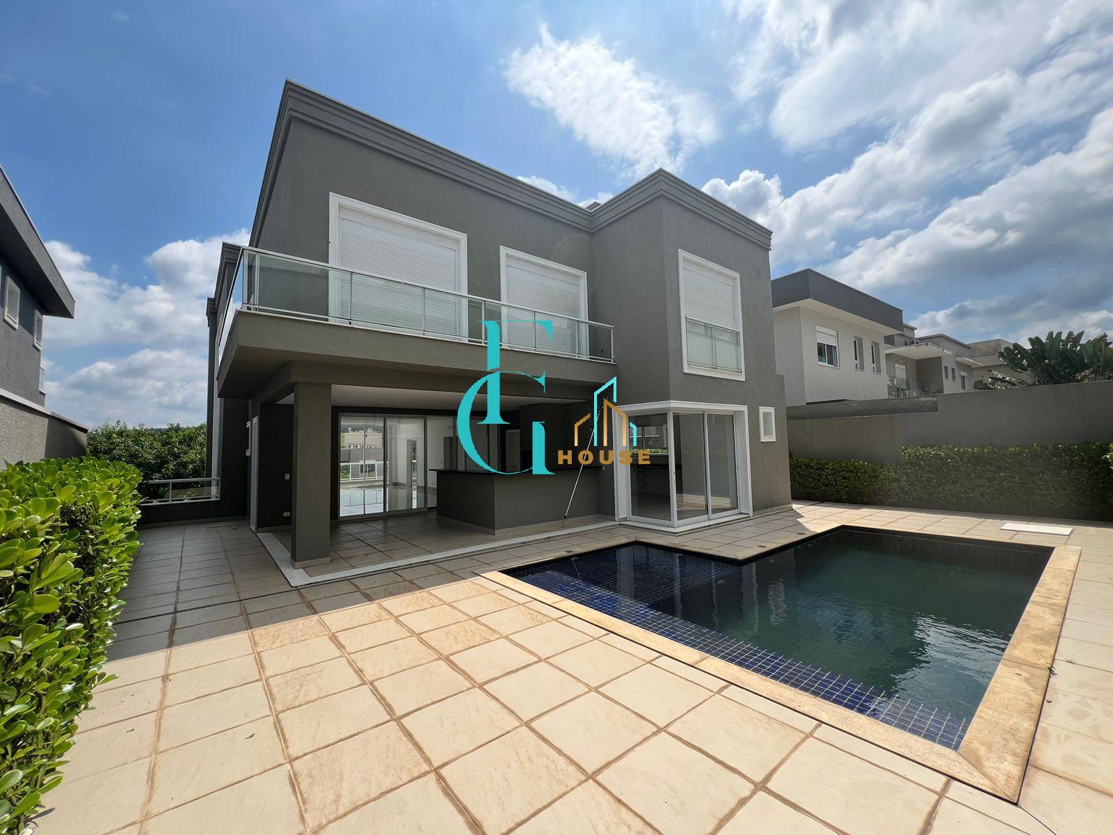 Casa, 4 quartos, 430 m² - Foto 1