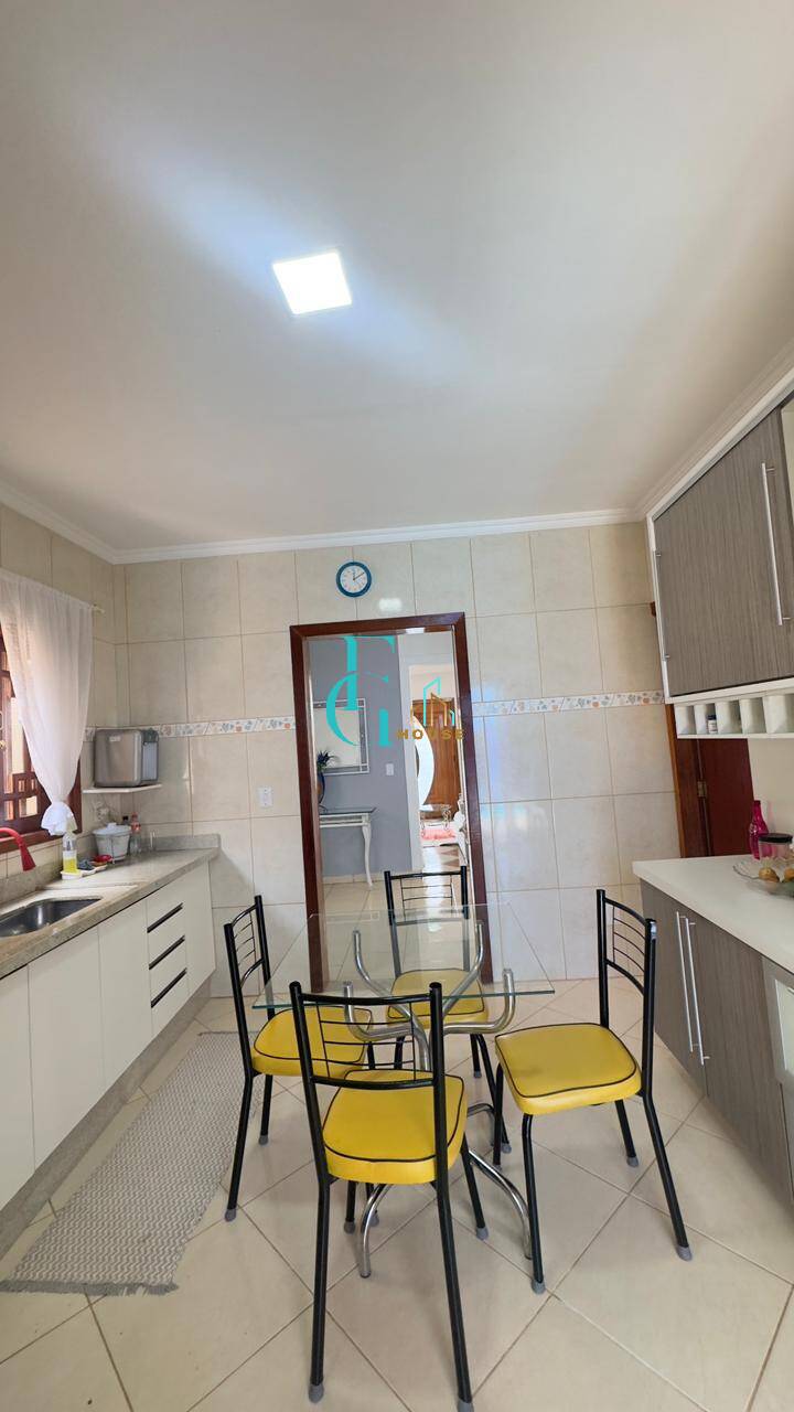 Casa, 4 quartos, 299 m² - Foto 32