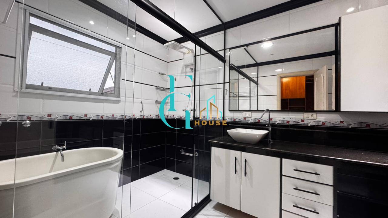 Casa, 4 quartos, 246 m² - Foto 32