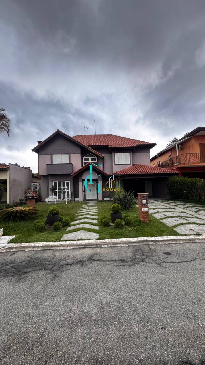Casa, 4 quartos, 246 m² - Foto 1