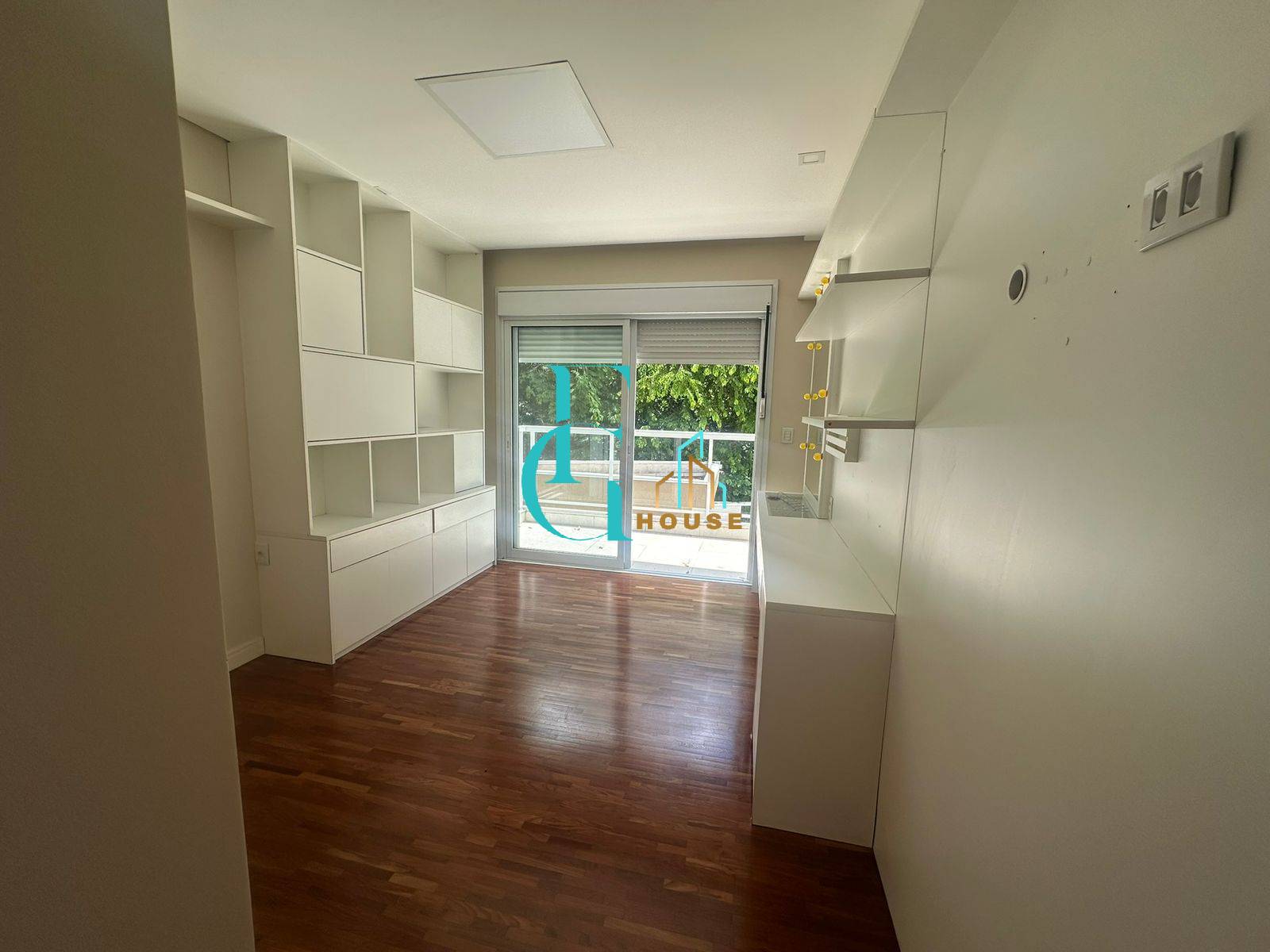Casa, 4 quartos, 305 m² - Foto 4