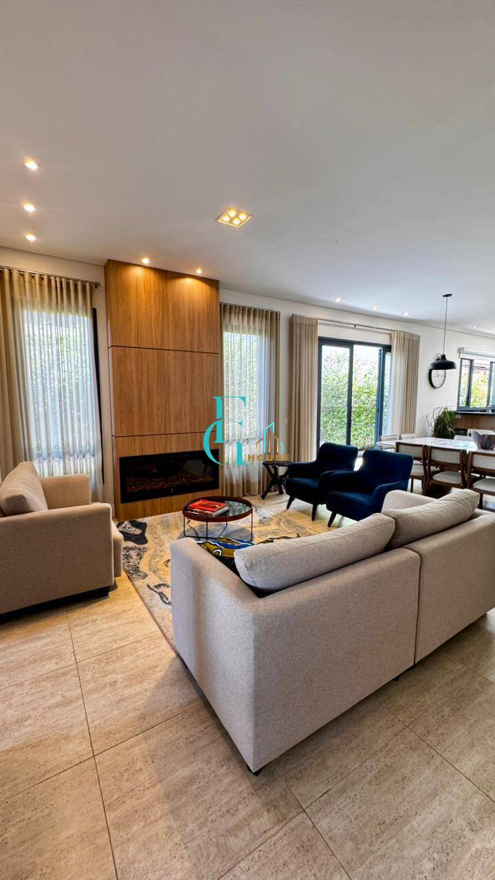 Casa Térrea de Alto Padrão à Venda|Porteira Fechada|Aldeia da Serra
