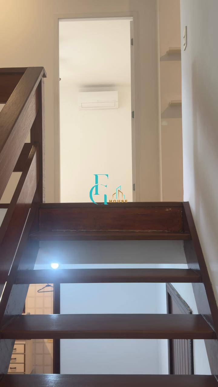 Casa Residencial 9 – Alphaville|Venda/Locação|4 Dormitórios|Piscina|6 Vagas