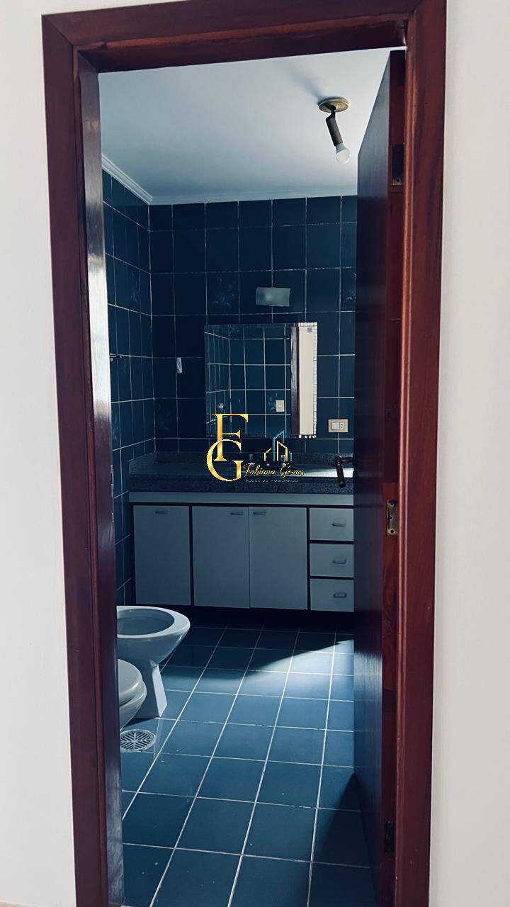 Casa, 4 quartos, 300 m² - Foto 12