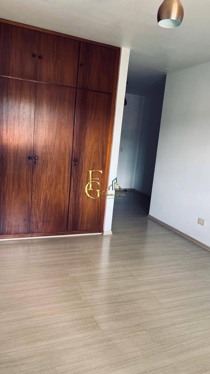 Casa, 4 quartos, 300 m² - Foto 22