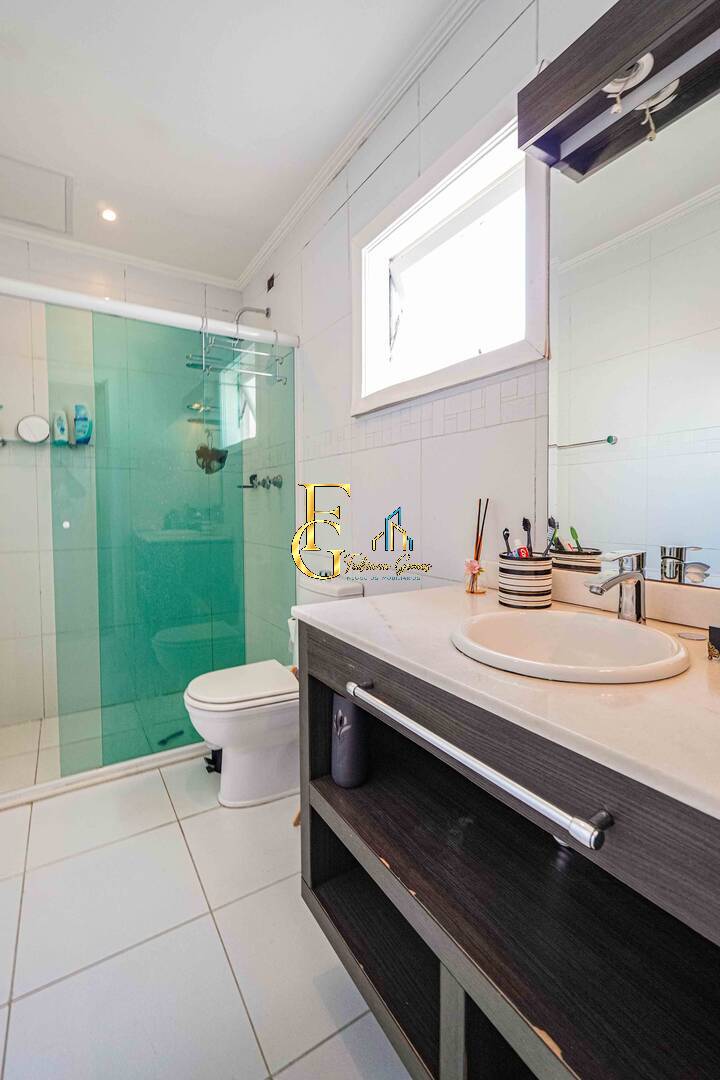 Casa, 4 quartos, 330 m² - Foto 23