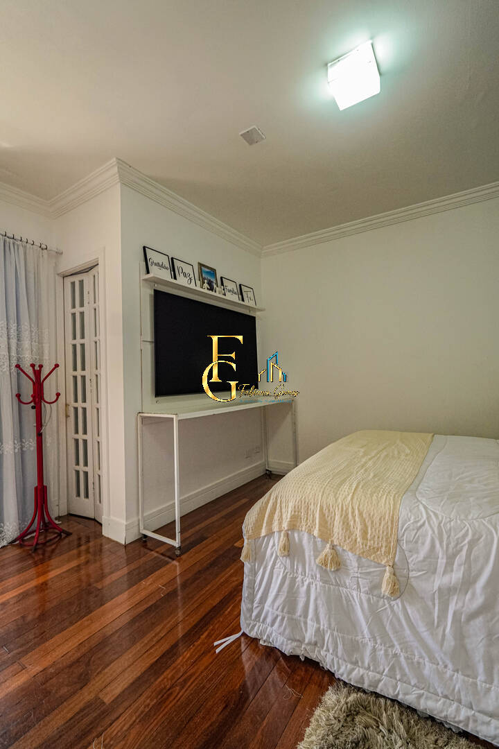 Casa, 4 quartos, 330 m² - Foto 34