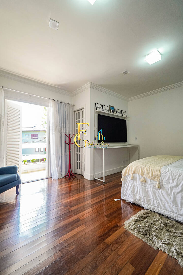 Casa, 4 quartos, 330 m² - Foto 38