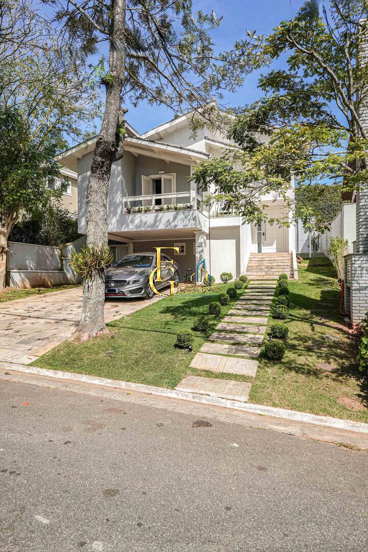 CASA DE ALTO PADRÃO À VENDA – MORADA DOS PINHEIROS