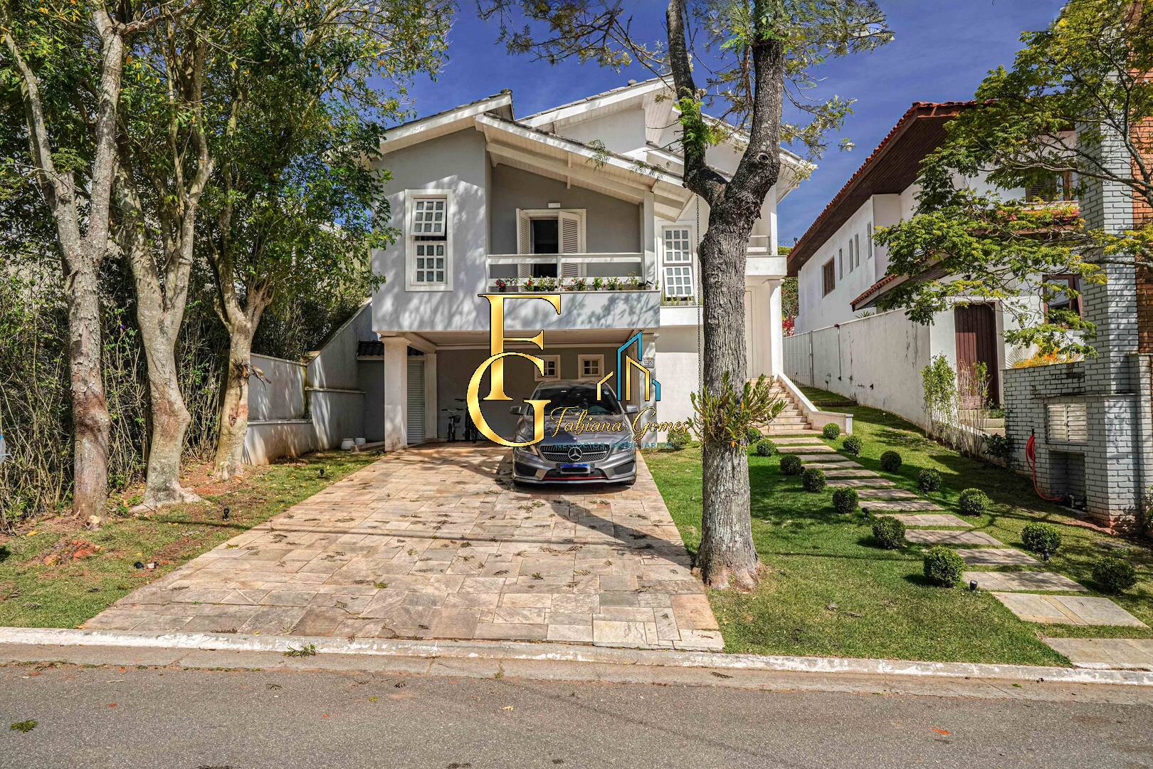 Casa, 4 quartos, 330 m² - Foto 2